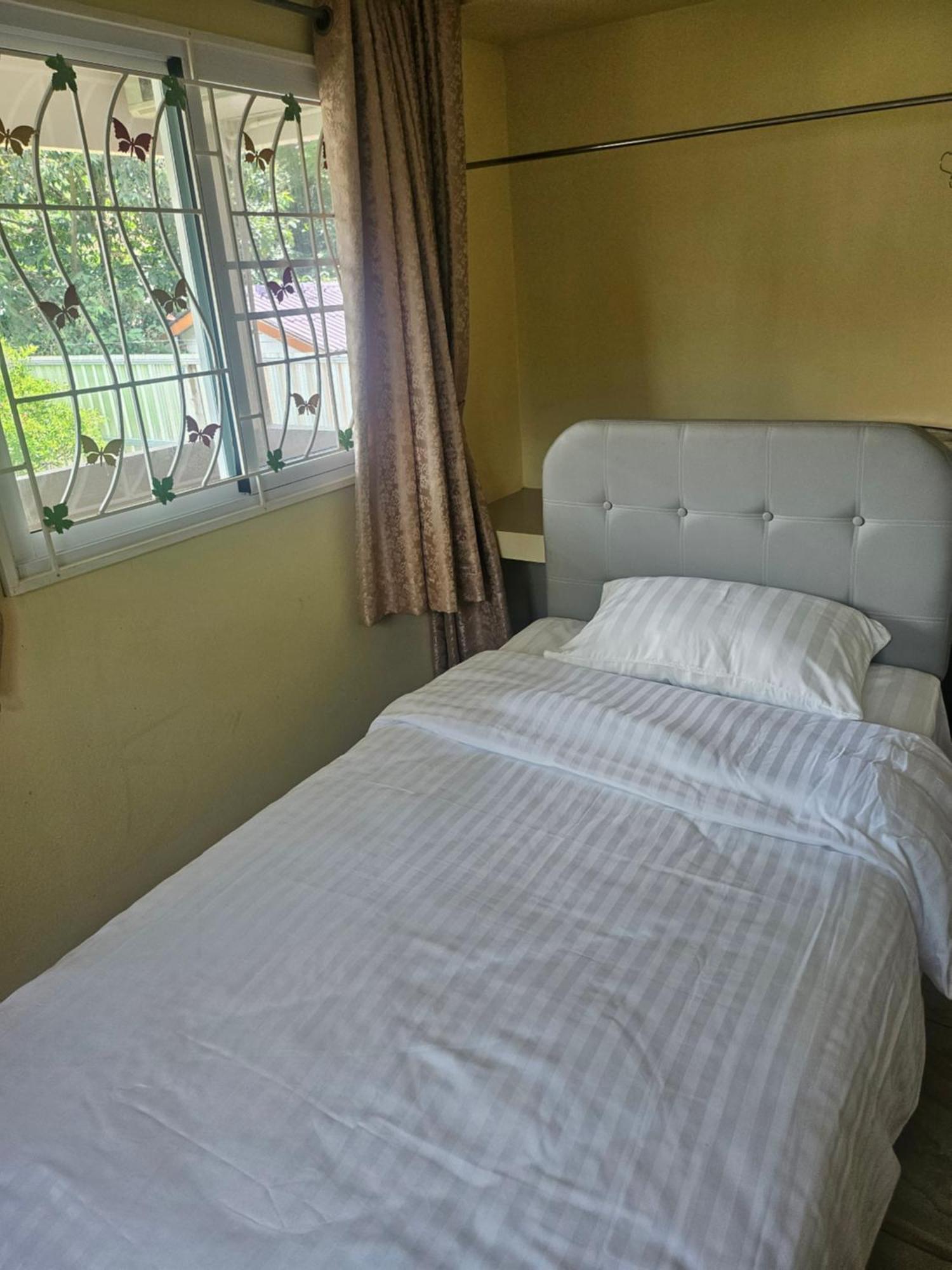 Khaoyaitriplefive Bed & Breakfast Ban Thung Sawang Ngoại thất bức ảnh